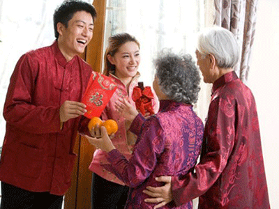Được những tuổi này xông đất gia chủ sẽ phát tài, phát lộc
