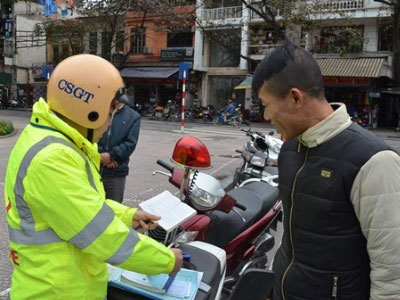 Người đi bộ sẽ bị phạt như thế nào khi vi phạm luật giao thông?