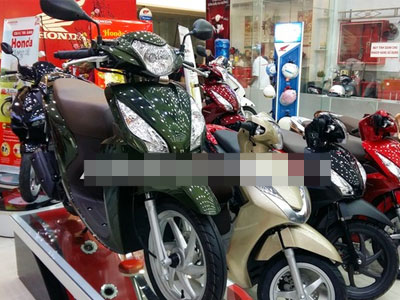 Xe máy "đội giá" đón Tết, Honda SH tăng 20 triệu đồng