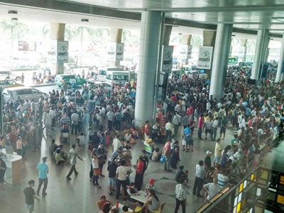 100.000 người về Tết/ngày, nhà ga Tân Sơn Nhất quá tải