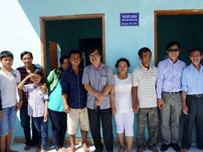 Mừng ông Huỳnh Văn Nén có nhà mới