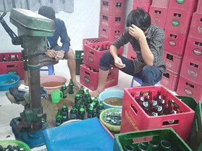 Biến bia rẻ tiền thành đắt tiền tung ra thị trường dịp Tết
