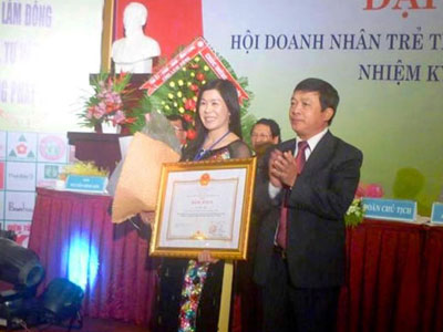 Gia đình không được đi cùng thi thể bà Hà Linh về nước