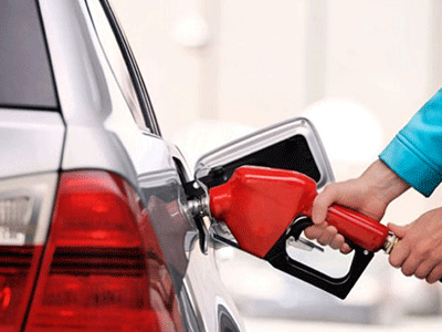 Hàng loạt ôtô đổ xăng A95 của Petrolimex đột ngột chết máy