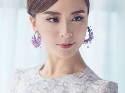 Dương Trương Thiên Lý đẹp dịu dàng đón Tết