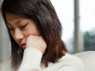 Mùng Một Tết, tôi bị bồ của chồng tới tận nhà dằn mặt