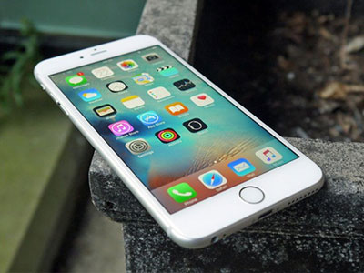 iPhone 6S chính hãng giảm giá hàng triệu đồng đầu năm