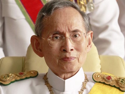 Điều làm nên quyền lực tối thượng của vua Thái Lan