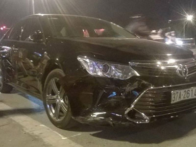 Danh tính tài xế Camry "càn quét" xe máy trên phố Hà Nội