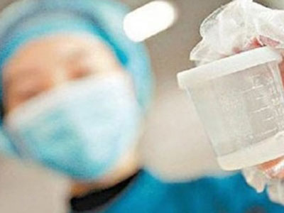 Ăn chơi ngút trời, gửi tinh trùng vì lo... hết giống