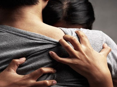 Đòn thù cay nghiệt của chồng dành cho vợ ngoại tình