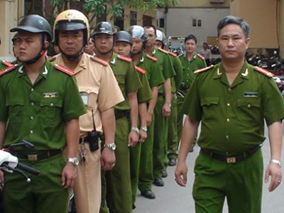 Trưởng phòng hình sự: "Tôi chơi với giang hồ"