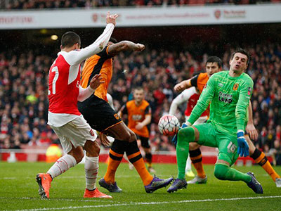 Arsenal bất lực trước Hull, đá lại vòng 5 Cup FA