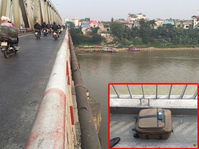 Hà Nội: Người phụ nữ để lại balô rồi nhảy cầu Chương Dương tự tử