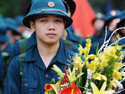 Học hết lớp 8, công dân có thể được tuyển chọn và gọi nhập ngũ
