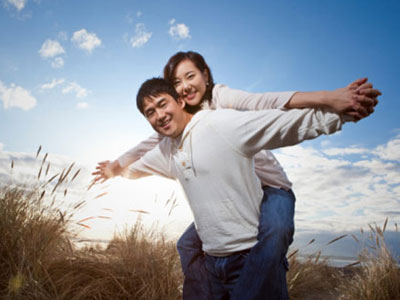 Lạ đời chồng “dính” nhà ngoại như keo