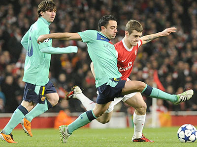 Muốn hạ Barca, Arsenal phải đánh phủ đầu