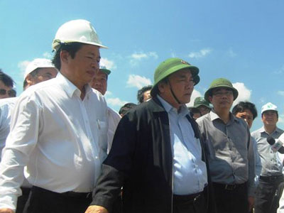 Phó Thủ tướng thị sát tình hình hạn hán tại Ninh Thuận