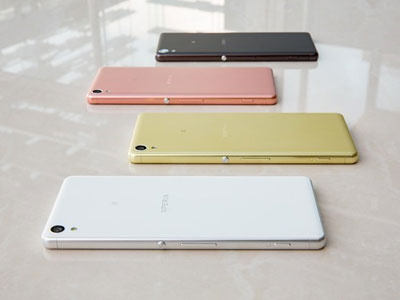 Sony bất ngờ công bố 3 smartphone Xperia dòng X vỏ kim loại
