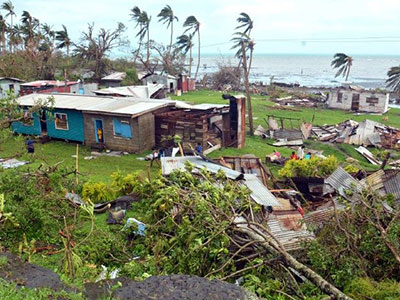 Tan hoang vì bão mạnh nhất Nam bán cầu, Fiji ra lệnh giới nghiêm