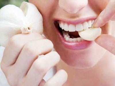 Điều gì xảy ra khi bạn ăn tỏi mỗi ngày?