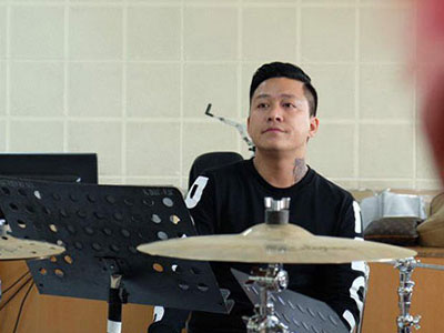 Tuấn Hưng hủy 20 show diễn để dồn sức cho đêm nhạc riêng