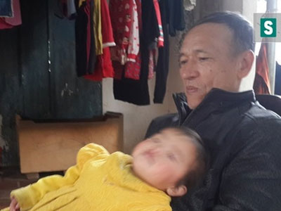 Bố của kẻ đổ xăng đốt vợ trẻ: "Nó có đi tù 10 - 15 năm cũng được"