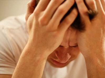 Con gái riêng của vợ tự tử vì tôi