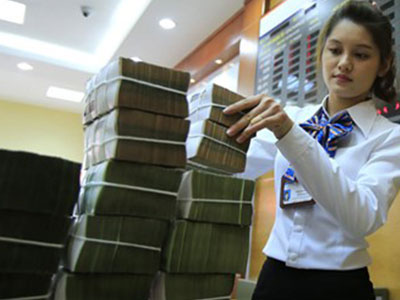 Đầu năm, BĐS đi lễ xin 'tranh mua, tranh bán'