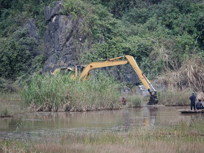 Đạo diễn "King Kong" yêu cầu dâng nước ở đầm Vân Long