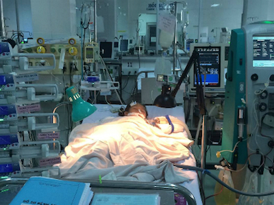Bé gái bị tai nạn giao thông hồi sinh nhờ nỗ lực "còn nước còn tát" của bác sĩ
