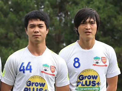 Bầu Đức vỡ mộng khi “gả” Công Phượng, Tuấn Anh?