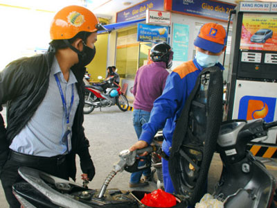 Năm 2015 Petrolimex lãi kinh doanh xăng dầu gần 2000 tỷ