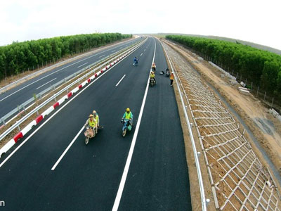 Việt Nam sẽ có gần 6.500 km cao tốc vào năm 2030