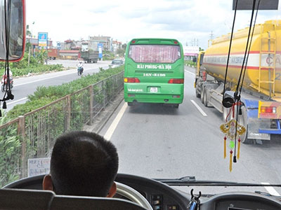Bỏ tiền triệu mua “bùa giao thông” vẫn bị tai nạn