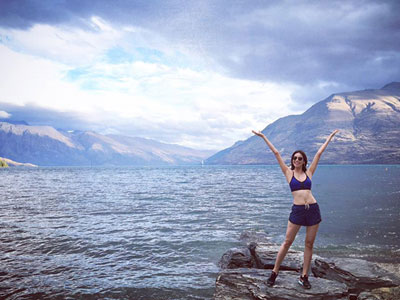 Phạm Hương khoe 3 vòng hoàn hảo ở New Zealand
