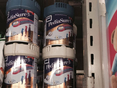 Sau vụ một hệ thống siêu thị lớn thu hồi sữa PediaSure BA: Khách hàng lo “đổi sữa” cho con