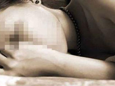 Chụp ảnh khỏa thân, tống tiền người tình đã có chồng