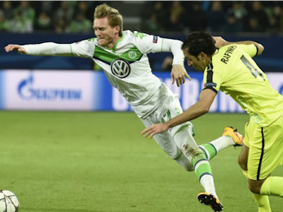 "Hàng thừa" Chelsea đưa Wolfsburg lần đầu vào tứ kết Champions League