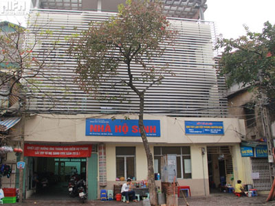 Sở Y tế Hà Nội lên tiếng việc trao nhầm con 42 năm trước