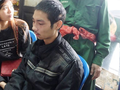 2 ngày đi lạc đói khát của chàng trai bị mất trí nhớ khiến ai cũng rơi nước mắt