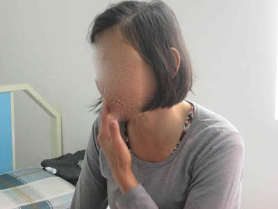 Con trai đánh người tình của cha thập tử nhất sinh