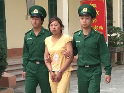 Cú thoát hiểm ngoạn mục của 5 thiếu nữ bị lừa bán qua biên giới