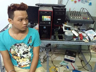 Kẻ bệnh hoạn lên mạng bắt trẻ em tự quay phim “đen”