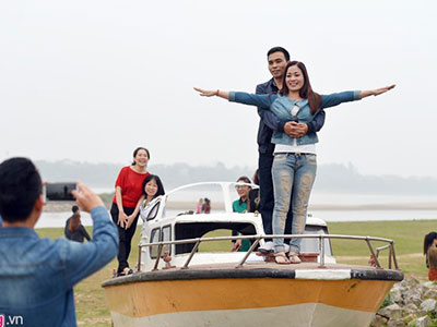 "Công viên đồng nát" thu hút giới trẻ Hà thành