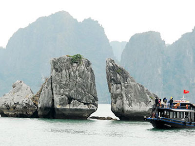 Đoàn làm phim "Kong: Skull Island" quay tại vịnh Hạ Long