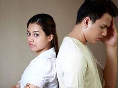 Lần đầu tiên… tát chồng