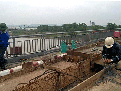 Ngày mai, có thể giải phóng tàu đâm sập cầu An Thái