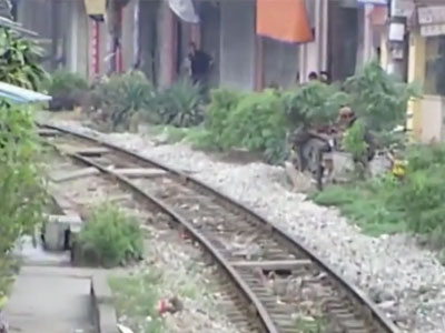 Clip: Ám ảnh tai nạn đường sắt nhìn từ khoang lái tàu