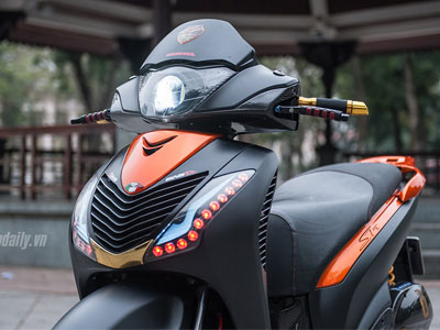 Cận cảnh Honda SH độ hàng hiệu tại Hà Nội